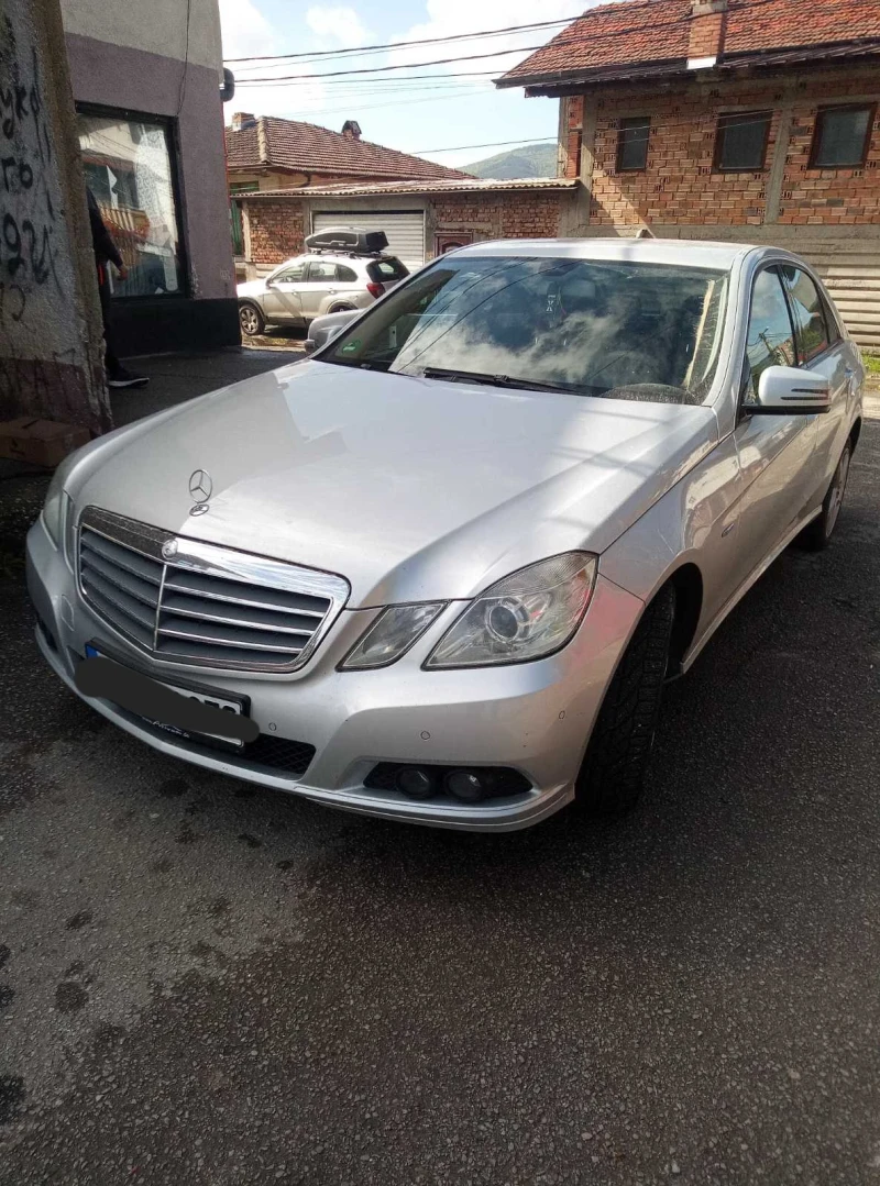 Mercedes-Benz E 350 3.5cdi, снимка 2 - Автомобили и джипове - 46973436