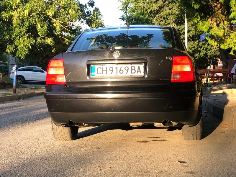 VW Passat, снимка 1 - Автомобили и джипове - 47907935