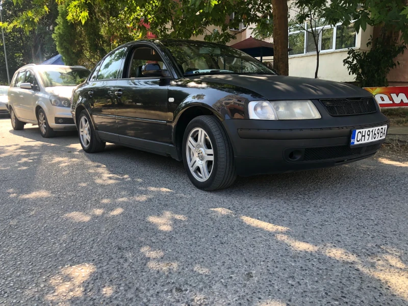 VW Passat, снимка 8 - Автомобили и джипове - 47907935