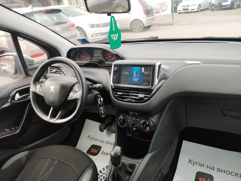 Peugeot 208 1.2i EURO 5B, снимка 16 - Автомобили и джипове - 49490422