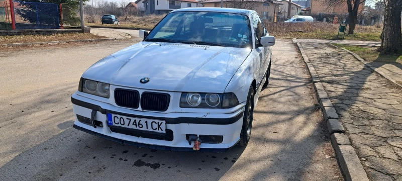 BMW 318 1.8 is, снимка 5 - Автомобили и джипове - 49495794