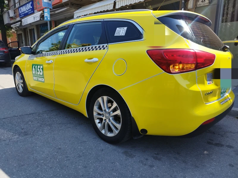 Kia Ceed цена до края на Ноември , снимка 4 - Автомобили и джипове - 52260031