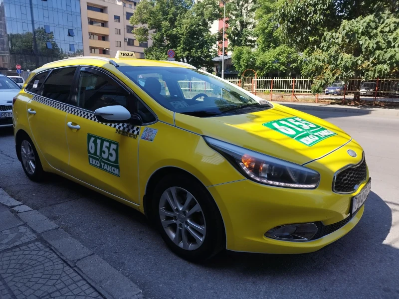 Kia Ceed цена до края на Ноември , снимка 3 - Автомобили и джипове - 52260031