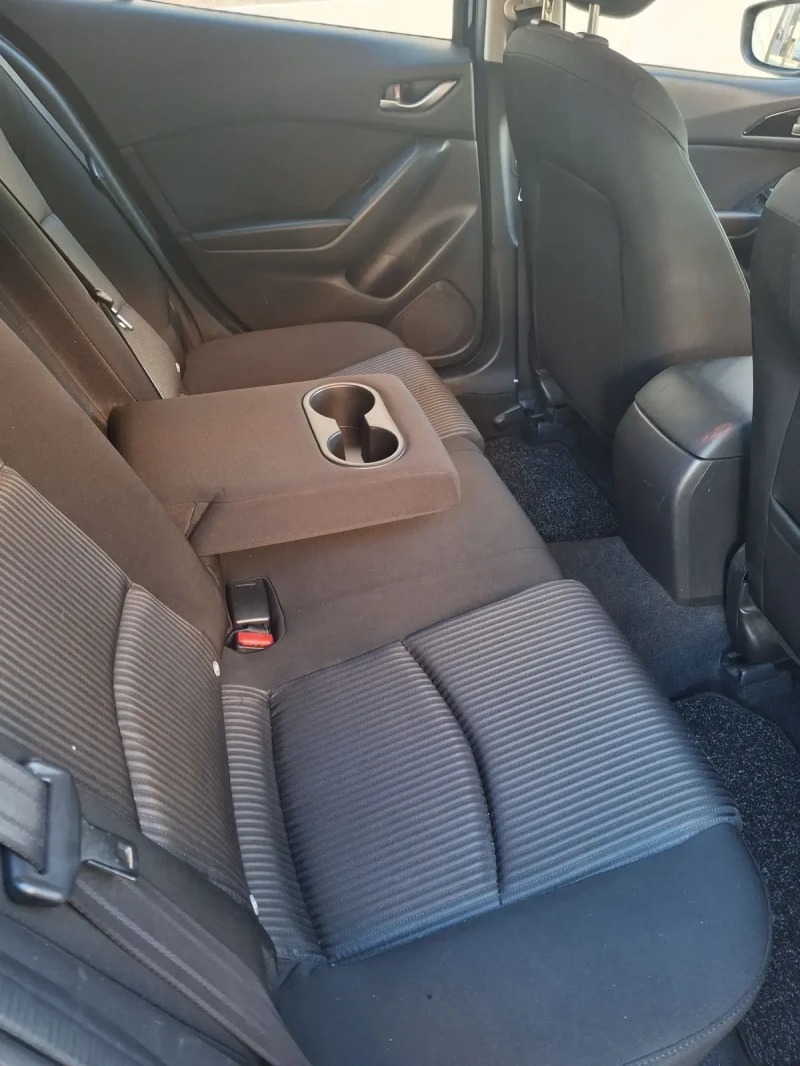 Mazda 3 2.2 Skyactive Euro 6 Germany, снимка 14 - Автомобили и джипове - 53021663