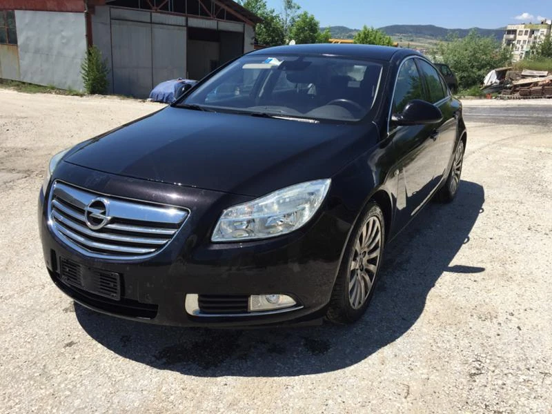 Opel Insignia 2.0 CDTI, снимка 1 - Автомобили и джипове - 21450664