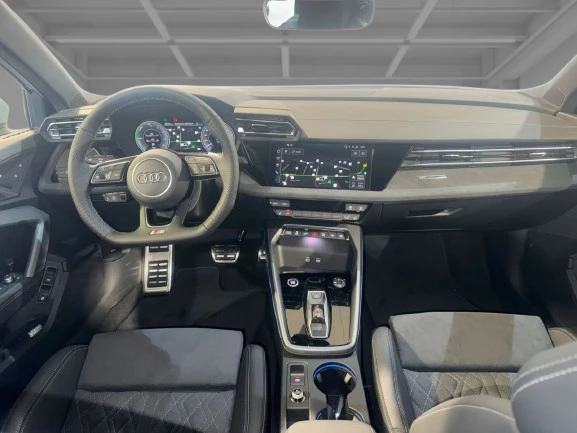 Audi A3 Sportback 40 TFSIe Quattro S-line = NEW = Гаранция - изображение 9