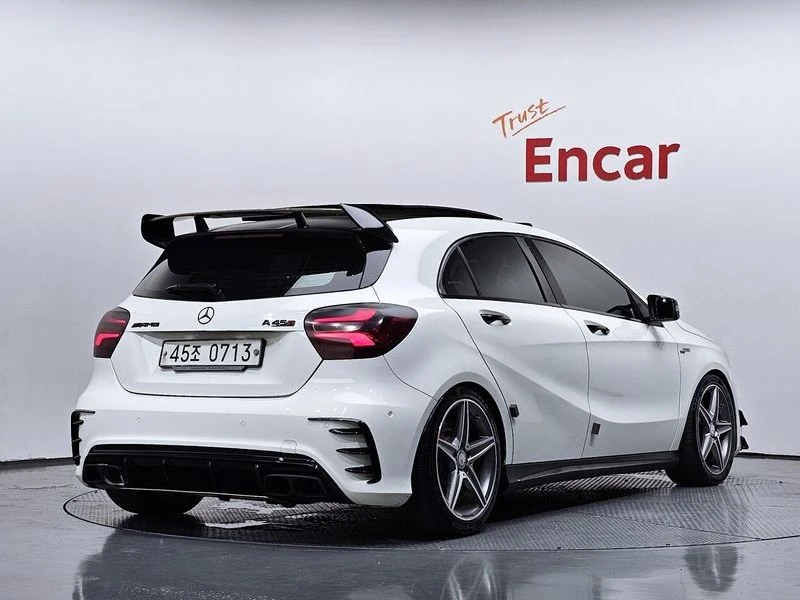 Mercedes-Benz A 45 * A45* AMG* 4MATIC* ЦЕНАДОБГ!, снимка 2 - Автомобили и джипове - 55605114