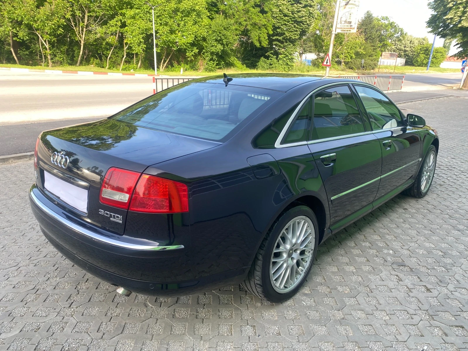 Audi A8 3.0TDI - изображение 7