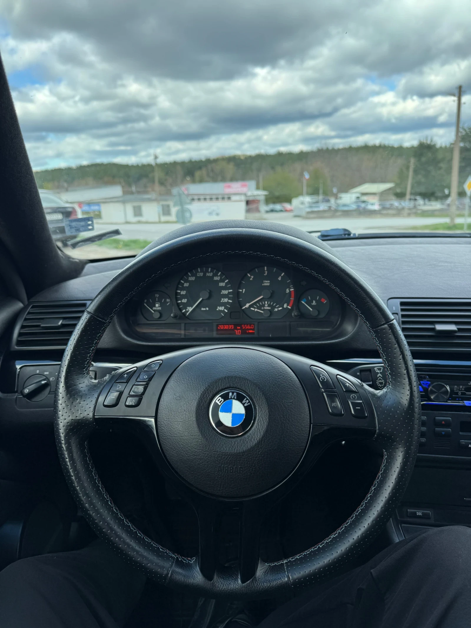 BMW 320 Coupe - изображение 10