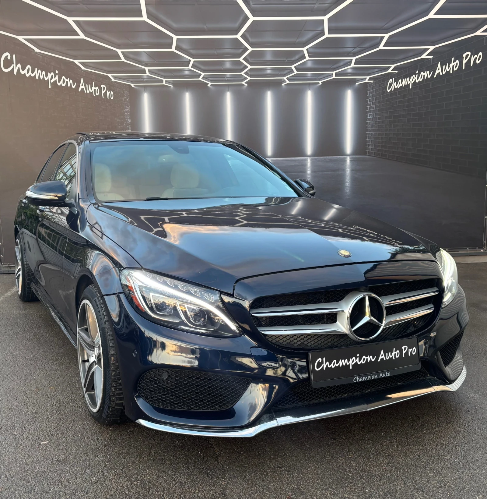 Mercedes-Benz C 400 AMG 4matic  - изображение 3