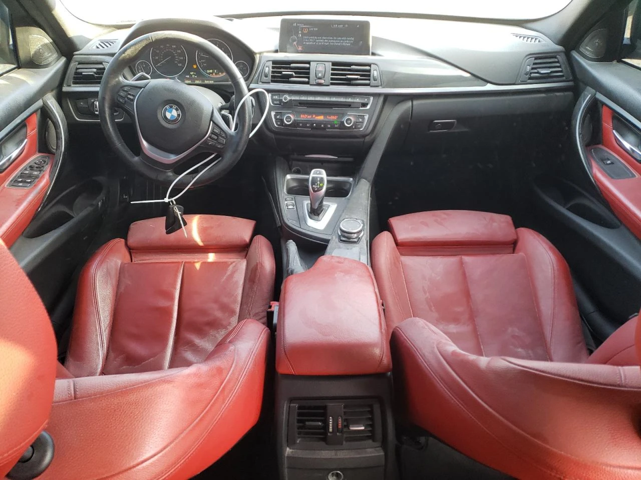 BMW 328 M PACK* * H/K* HEAD UP* KEYLESS* КАМЕРА* АВТО КРЕД - изображение 8