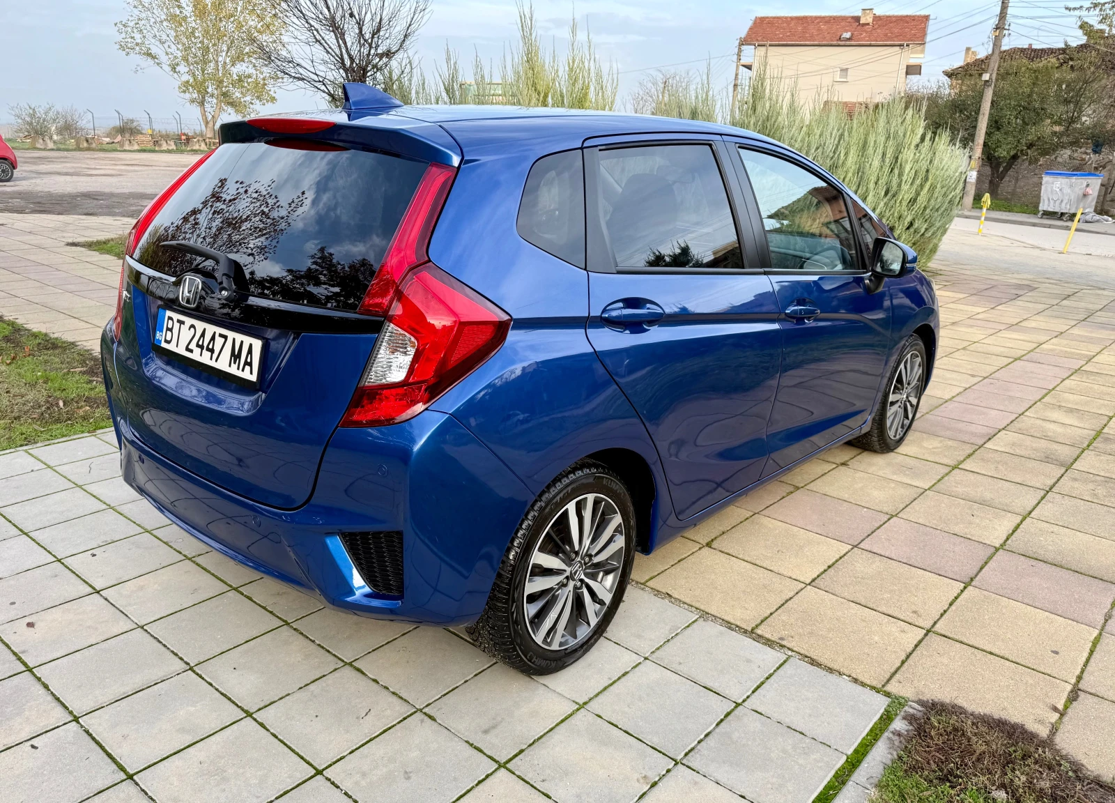 Honda Jazz i-VTRC* Elegance* LED* Евро 6В* KeyLess* Lane Assi - изображение 5