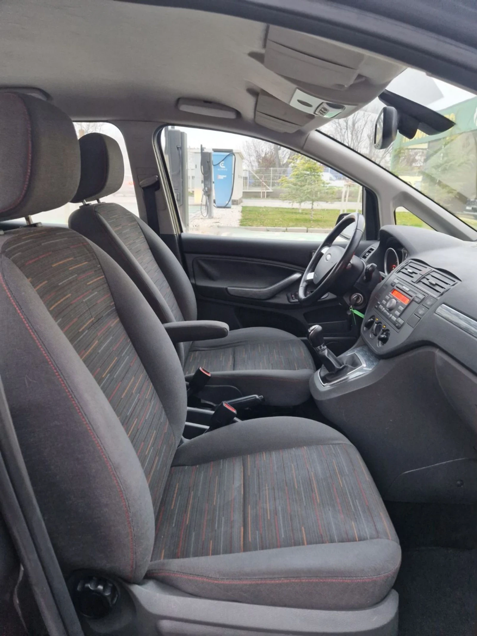 Ford C-max 1.8 / 125 к. с. - изображение 8