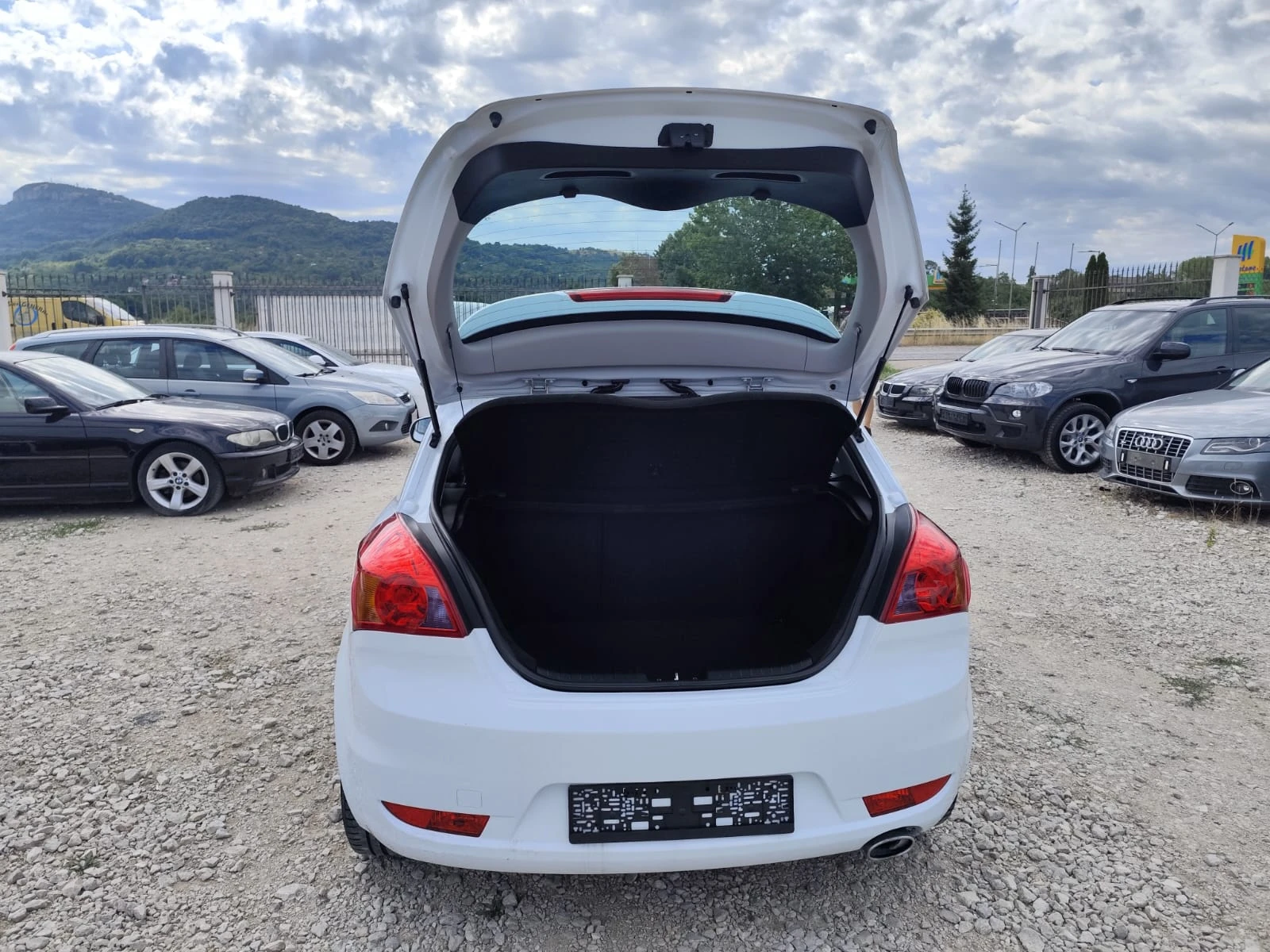 Kia Ceed 1.4 ������ | Mobile.bg � ����������� 7