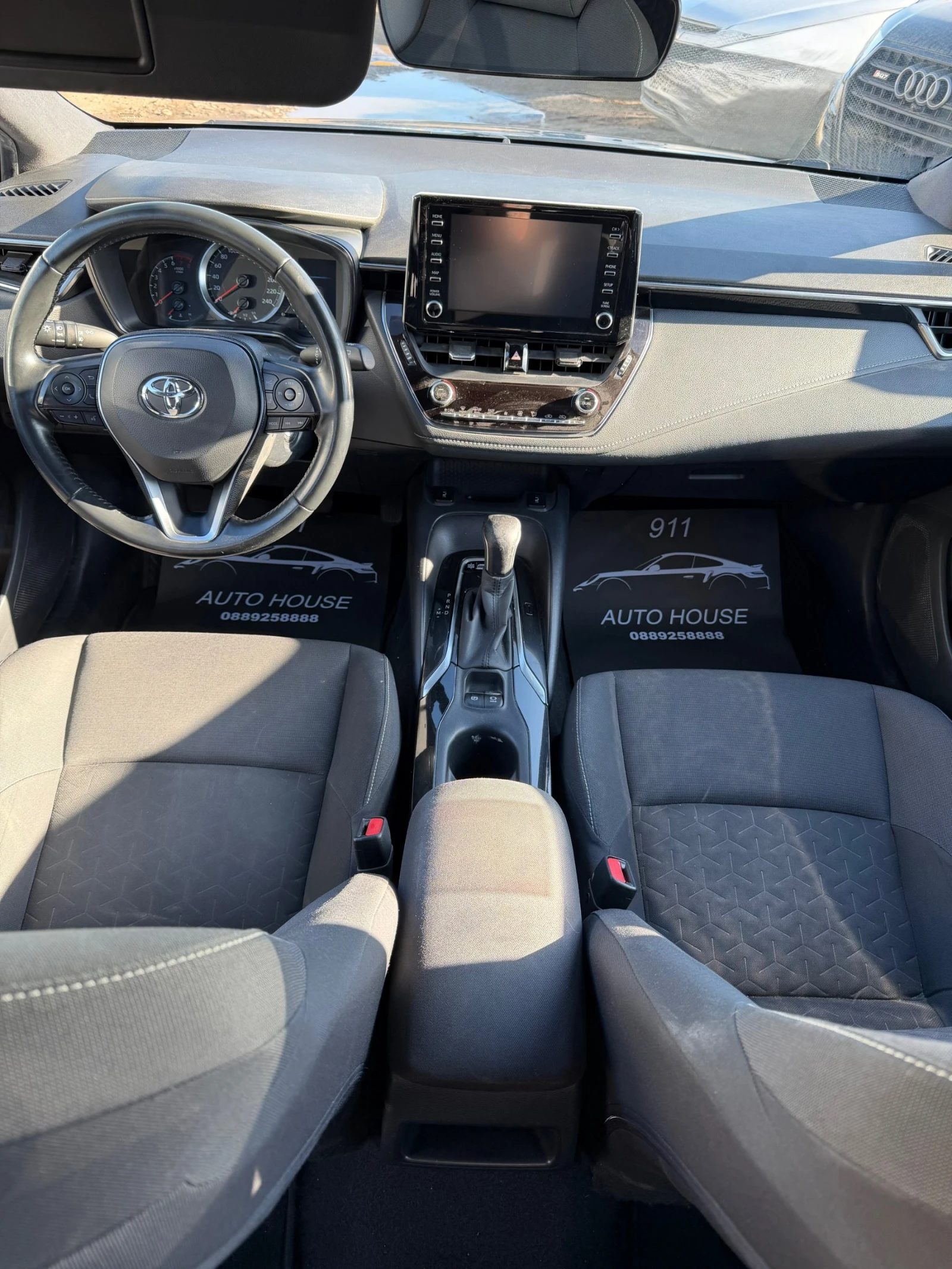 Toyota Corolla ГАРАНЦИЯ / 1.2 Турбо / 116 кс / Executive - изображение 6