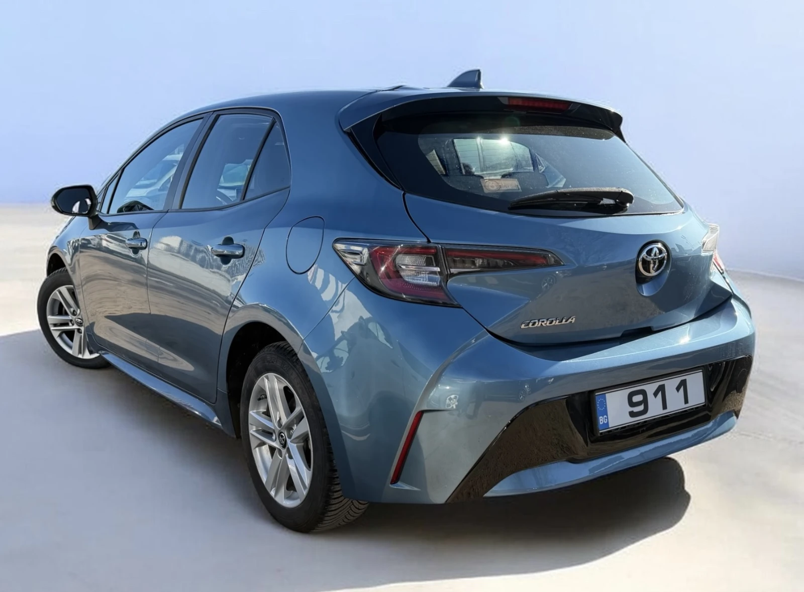 Toyota Corolla ГАРАНЦИЯ / 1.2 Турбо / 116 кс / Executive - изображение 5