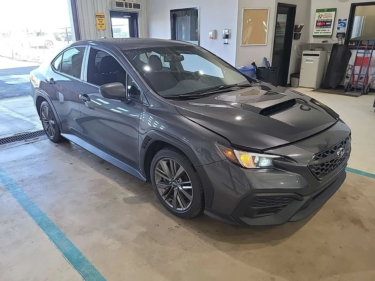 Subaru WRX 2 КЛЮЧА| CARFAX| , снимка 2 - Автомобили и джипове - 53845058