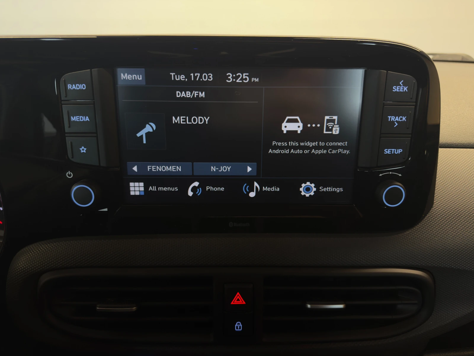 Hyundai I10 COMFORT, снимка 13 - Автомобили и джипове - 53977861