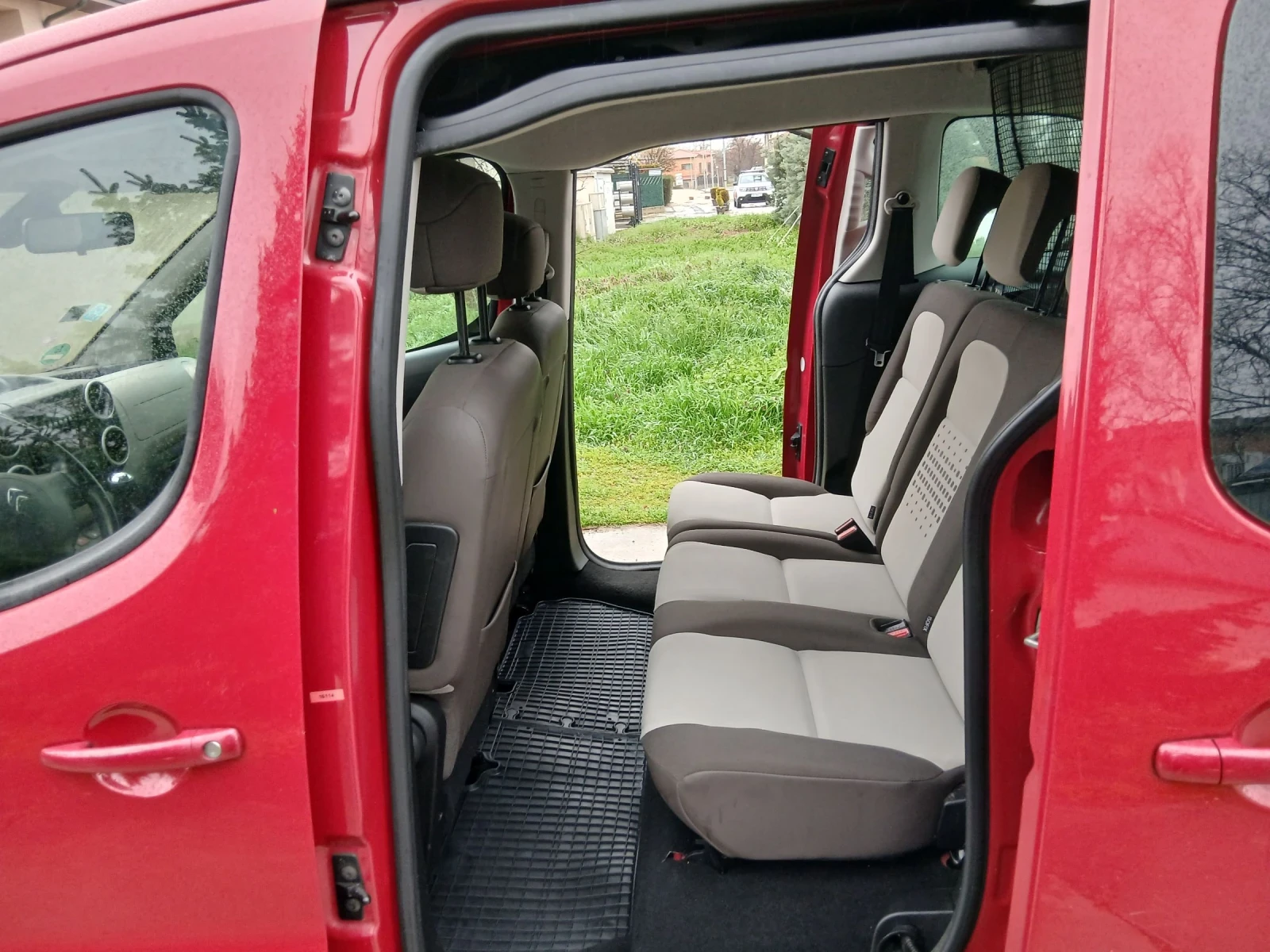 Citroen Berlingo, снимка 11 - Автомобили и джипове - 54068259