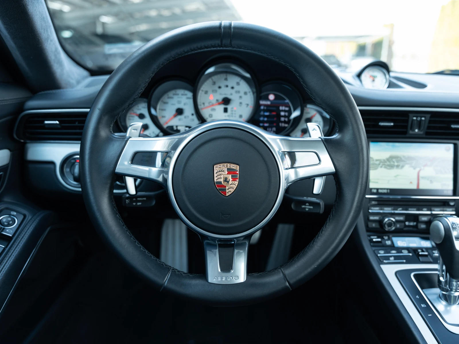 Porsche 911 Turbo S Coupe, снимка 8 - Автомобили и джипове - 54262911