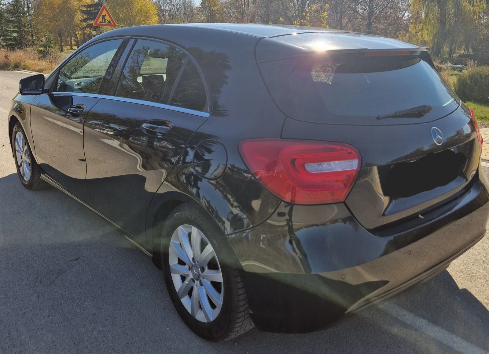 Mercedes-Benz A 200 7G tronic , LED, снимка 4 - Автомобили и джипове - 54327952