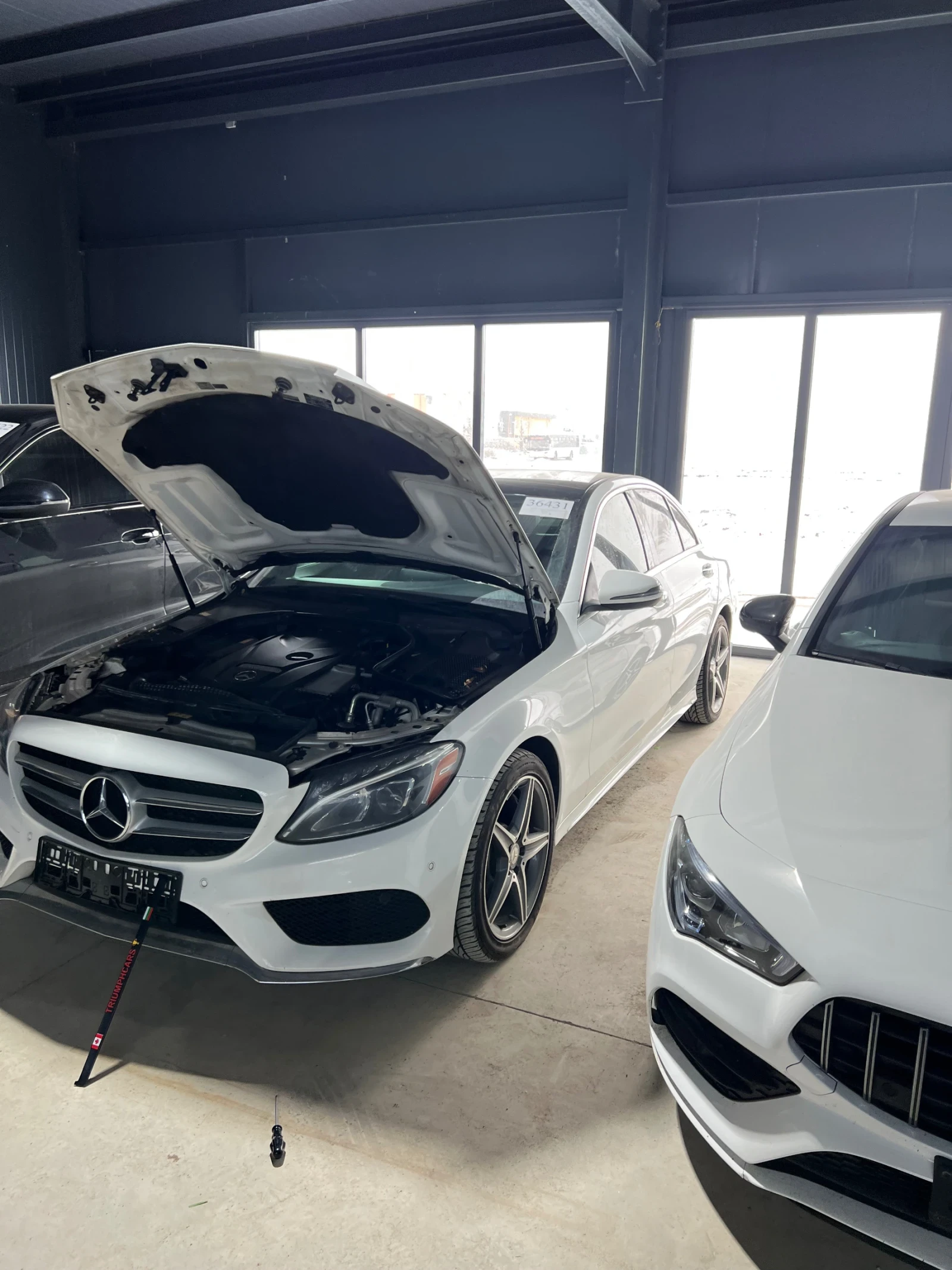 Mercedes-Benz C 300, снимка 5 - Автомобили и джипове - 54365915