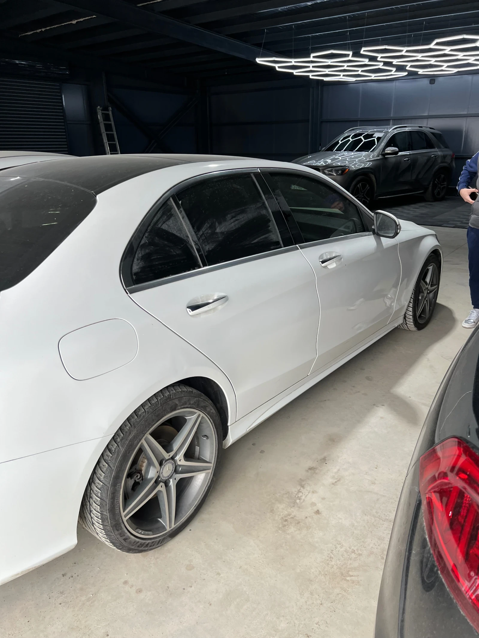 Mercedes-Benz C 300, снимка 7 - Автомобили и джипове - 54365915
