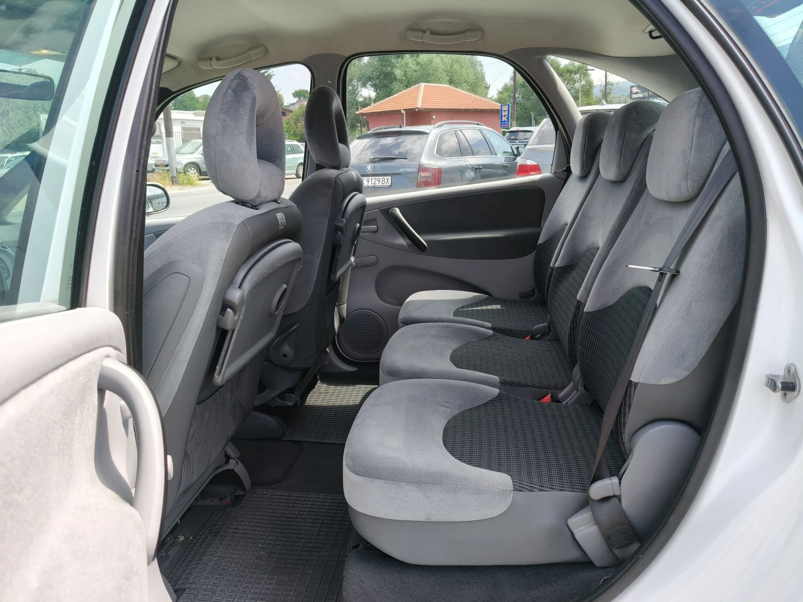 Citroen Xsara picasso 1.6i, снимка 10 - Автомобили и джипове - 55124861