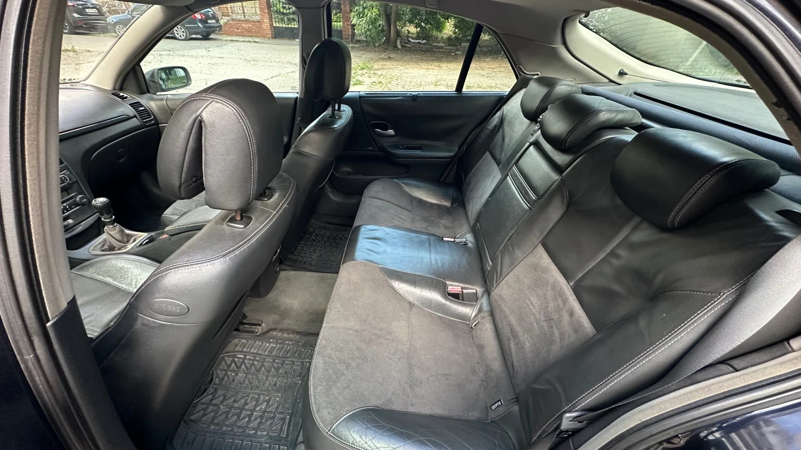 Renault Laguna 2.0 dci PRIVILEGE, снимка 12 - Автомобили и джипове - 55165011