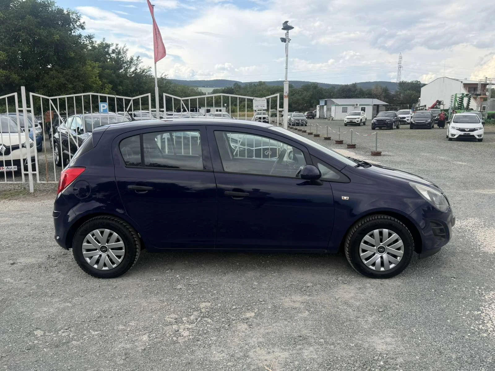 Opel Corsa 1.2-70 КС НАВИ, БЕНЗИН, FACELIFT, /ЕВРО 5b/., снимка 4 - Автомобили и джипове - 55268738