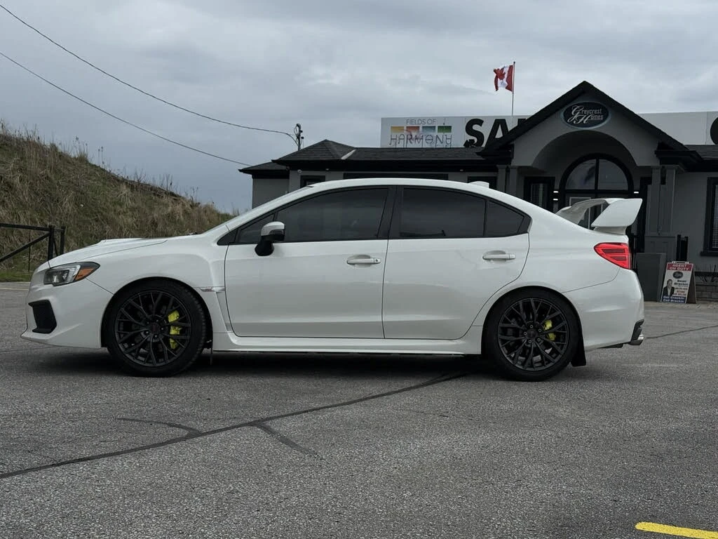 Subaru WRX * STI* Sport* AWD* Manual* KEYLESS* Camera* ПОДГРЕ, снимка 2 - Автомобили и джипове - 55462844