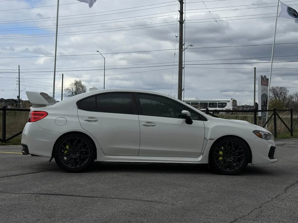 Subaru WRX * STI* Sport* AWD* Manual* KEYLESS* Camera* ПОДГРЕ, снимка 5 - Автомобили и джипове - 55462844