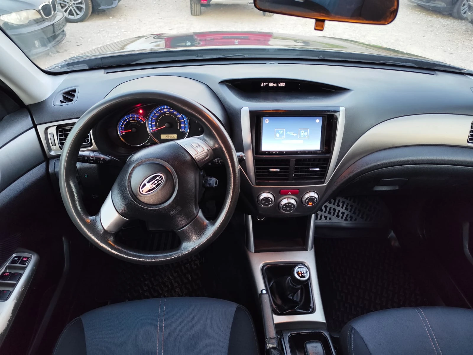 Subaru Forester 2.0 бензин, снимка 10 - Автомобили и джипове - 55596581