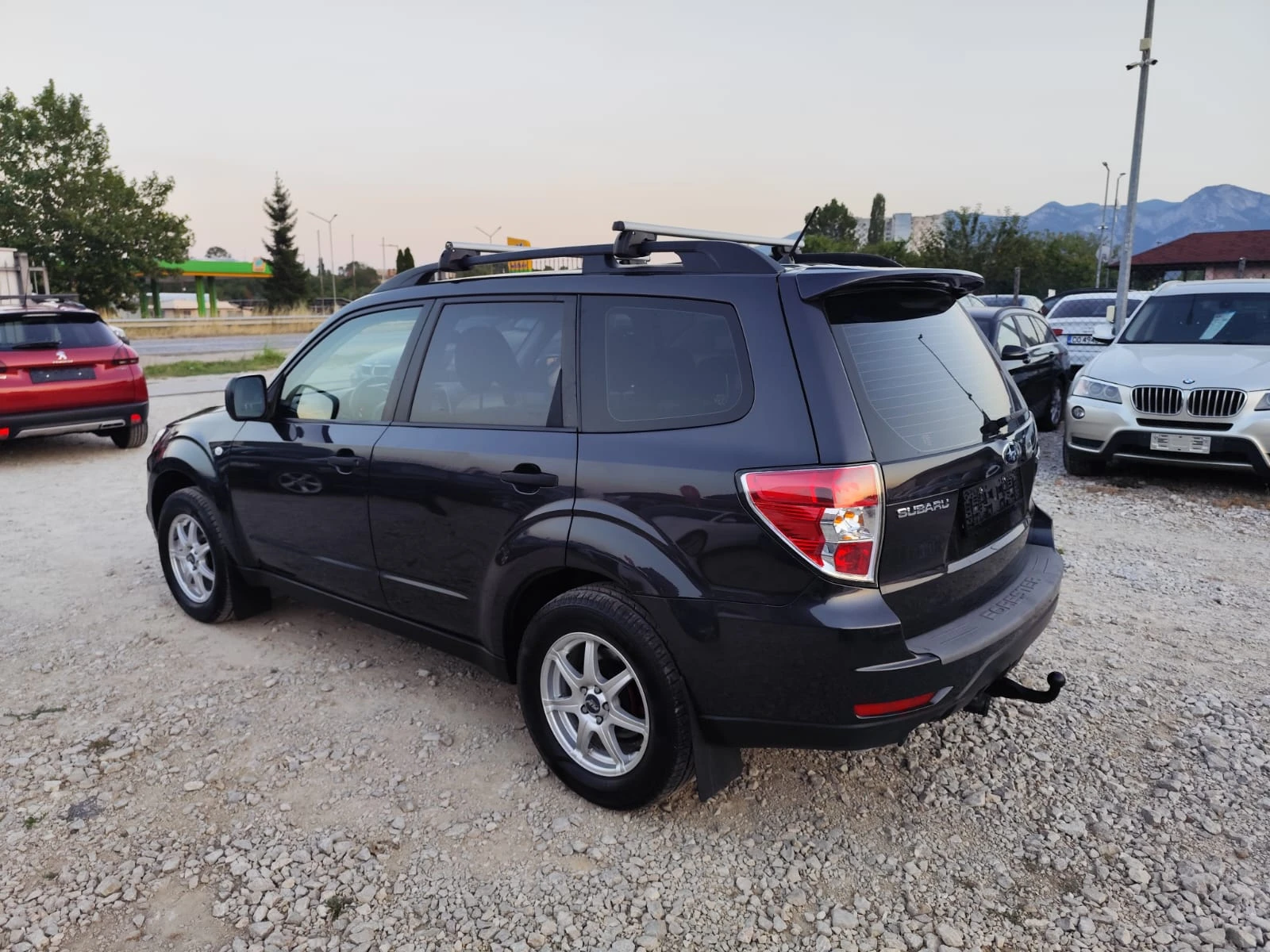 Subaru Forester 2.0 бензин, снимка 8 - Автомобили и джипове - 55596581