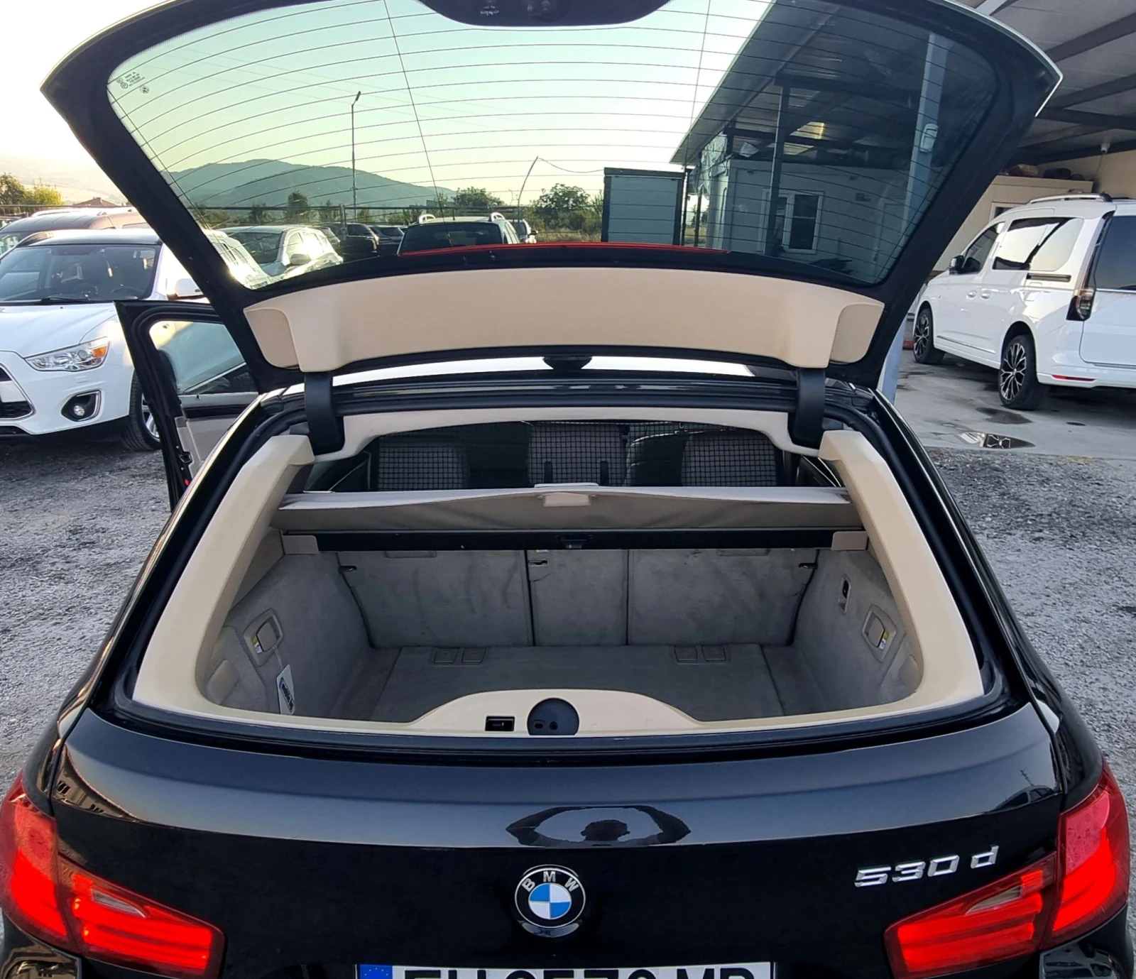 BMW 530 3.0d 245k.c., снимка 14 - Автомобили и джипове - 55748904