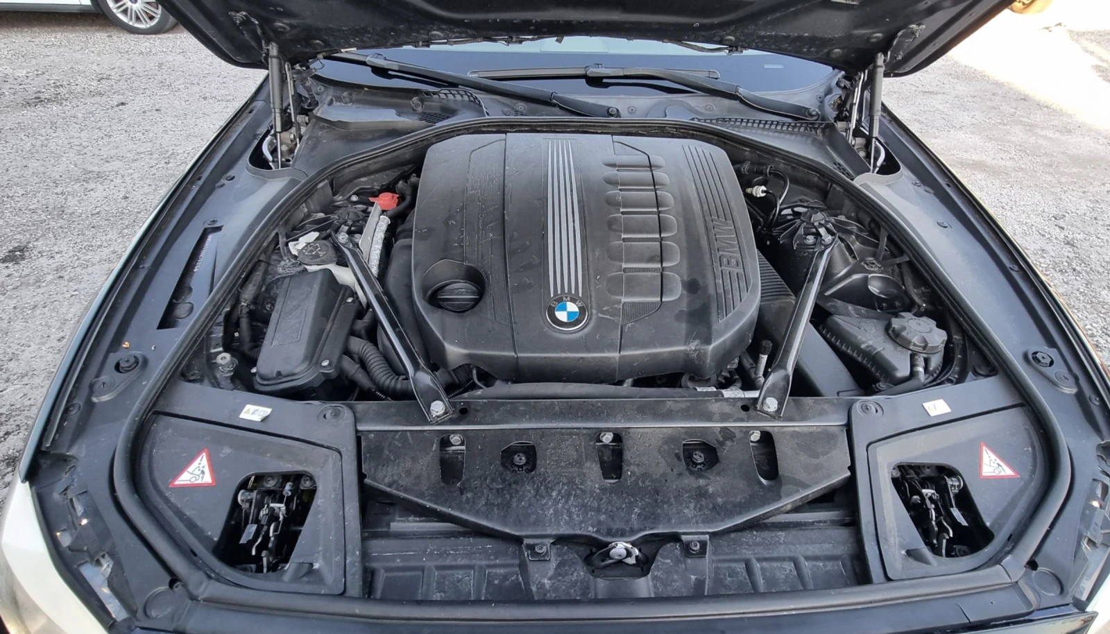 BMW 530 3.0d 245k.c., снимка 16 - Автомобили и джипове - 55748904