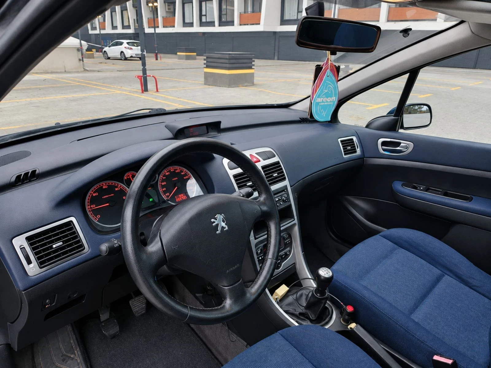 Peugeot 307 2.0hdi 90hp , снимка 9 - Автомобили и джипове - 56707830