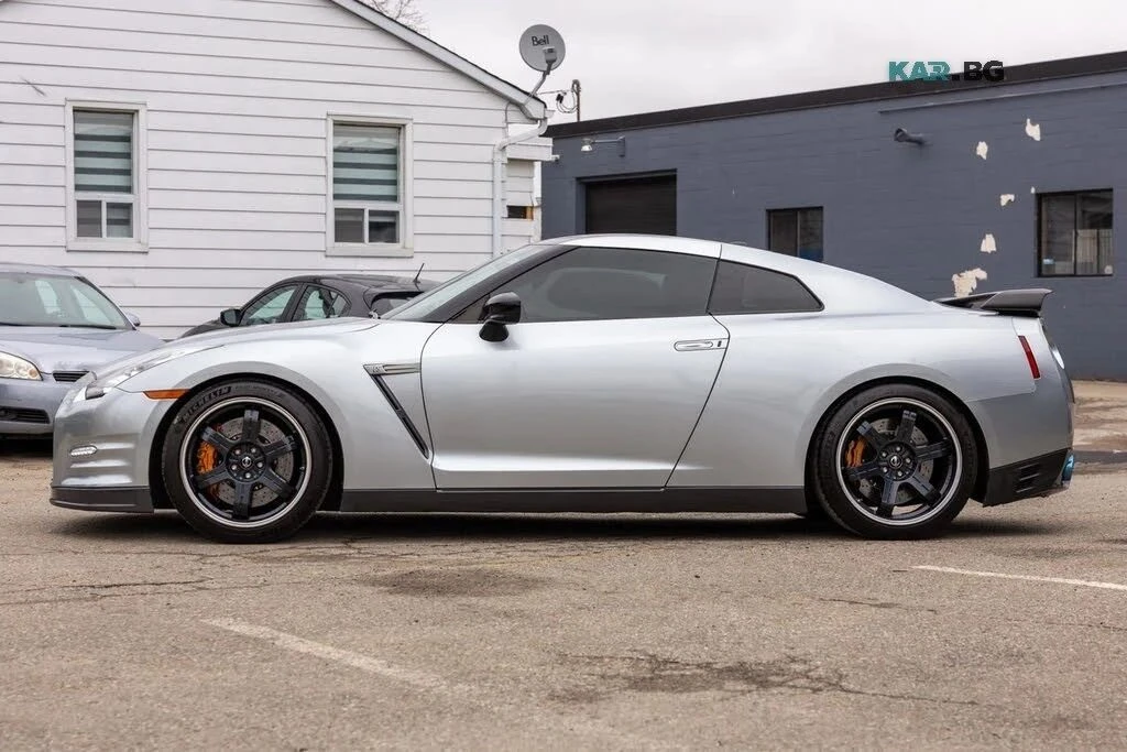 Nissan Gt-r, снимка 8 - Автомобили и джипове - 56715088