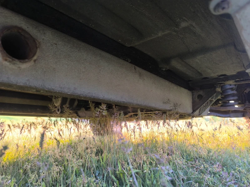 Suzuki Grand vitara 2.0HDI, снимка 7 - Автомобили и джипове - 52439036