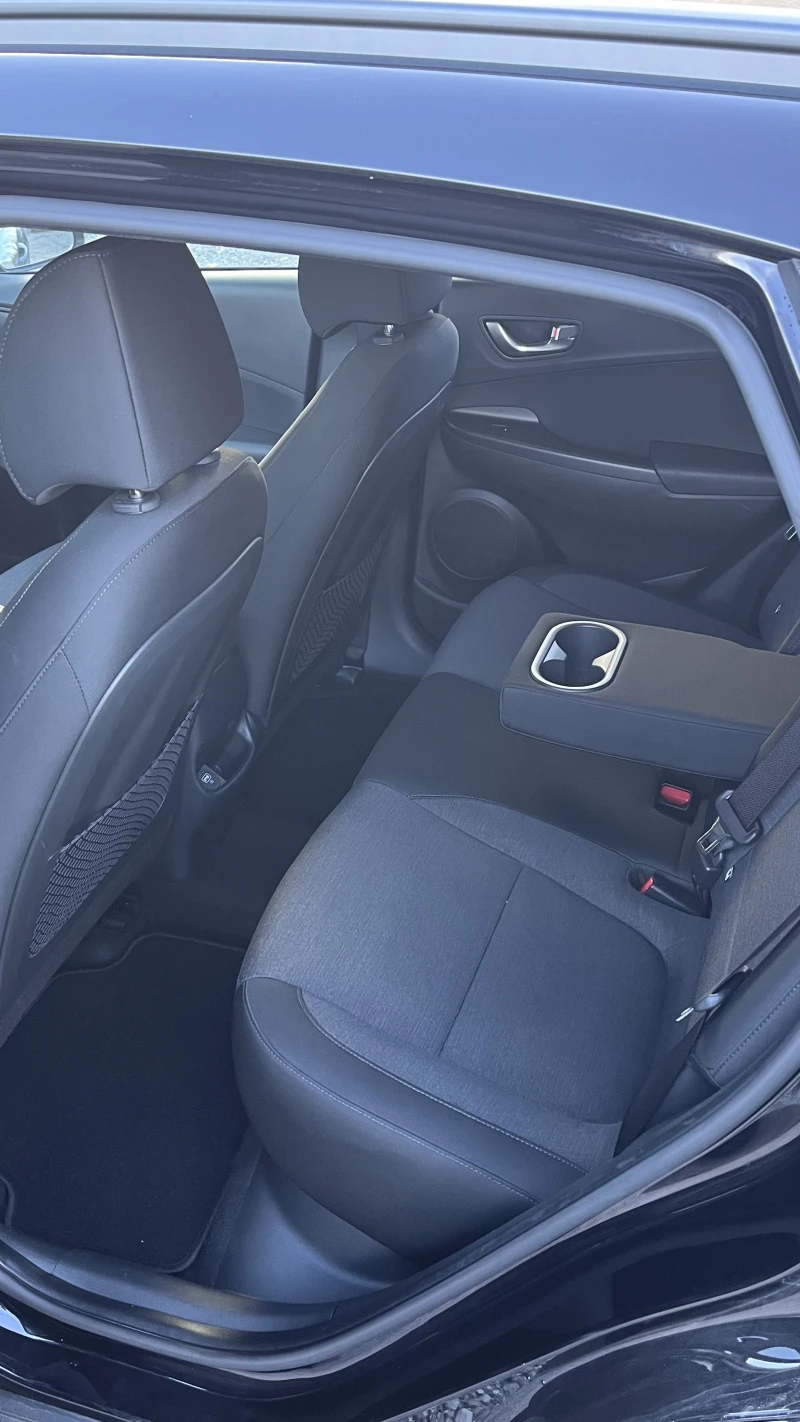 Hyundai Kona 64kWh Facelift, снимка 11 - Автомобили и джипове - 52599264