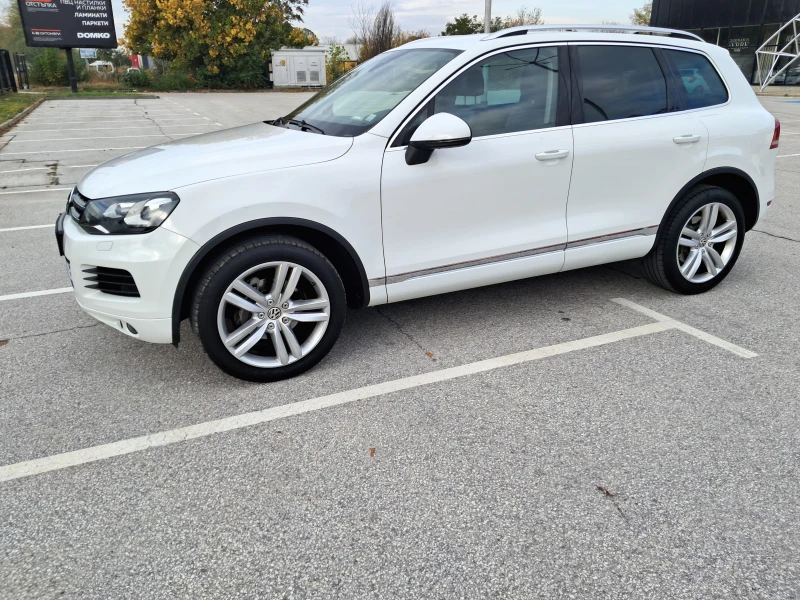 VW Touareg TDI 4Motion, снимка 2 - Автомобили и джипове - 52460189
