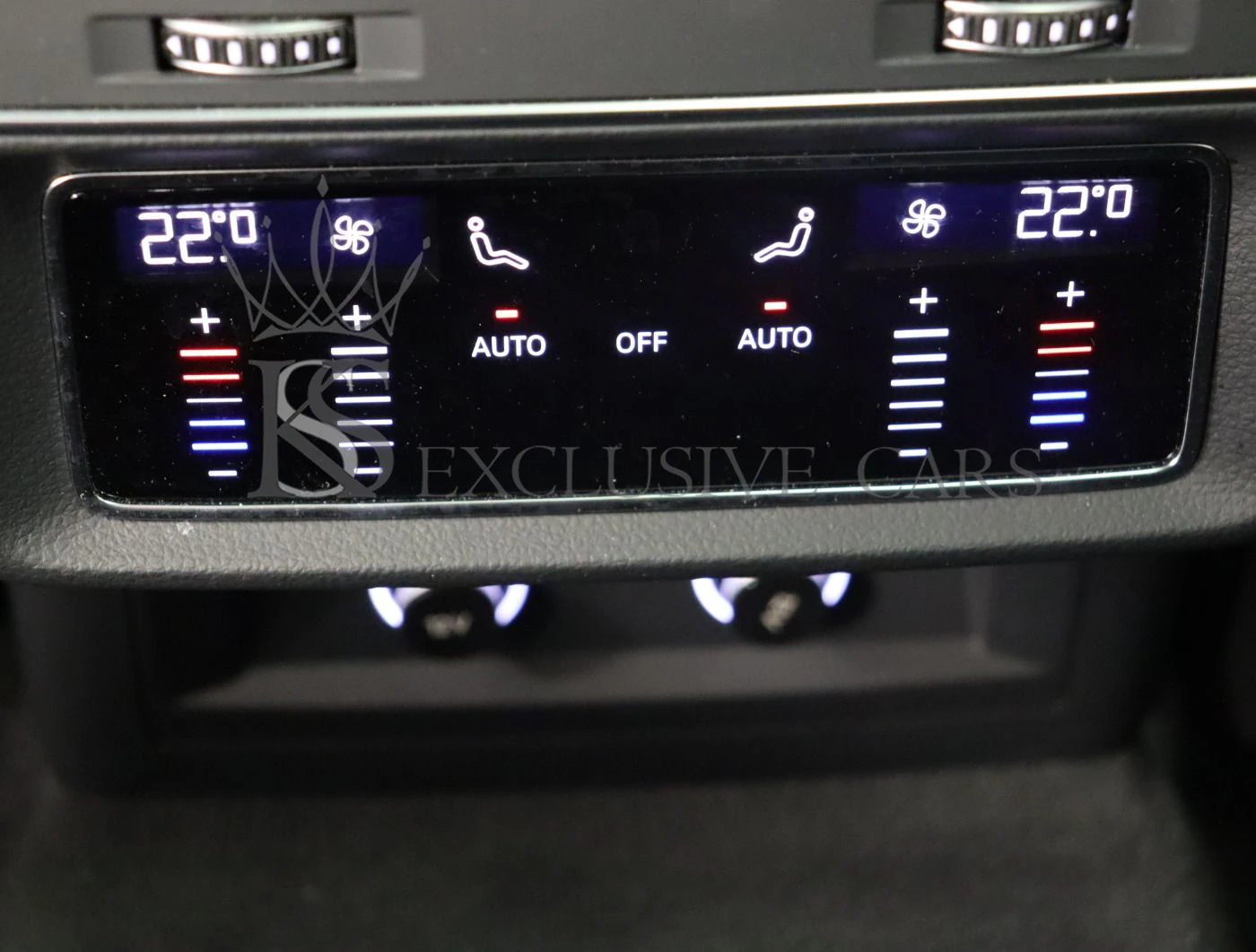 Audi SQ7 4.0TDI* MATRIX* PANORAMA* BOSE*  - изображение 9