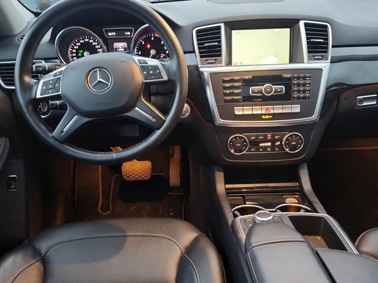 Mercedes-Benz ML 350 * АВТО КРЕДИТ* ЦЕНА ДО БГ * CARFAX *  - изображение 6