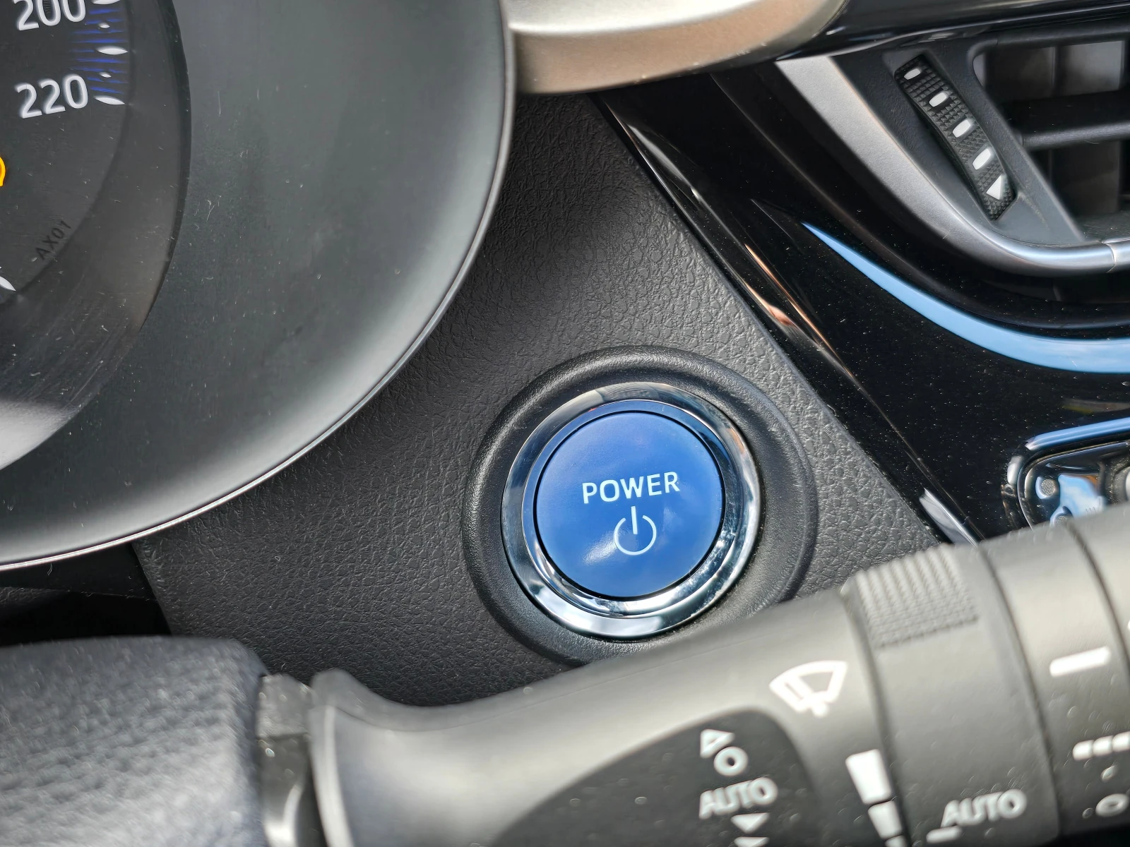 Toyota C-HR 1.8i HYBRID/ | Mobile.bg   13