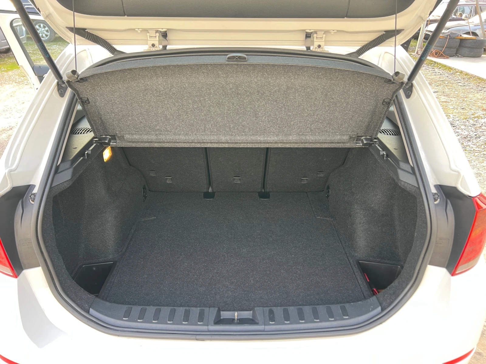 BMW X1 2.0d-116к.с./FACE/ Навигация/Автопилот/Start-stop, снимка 9 - Автомобили и джипове - 53709819