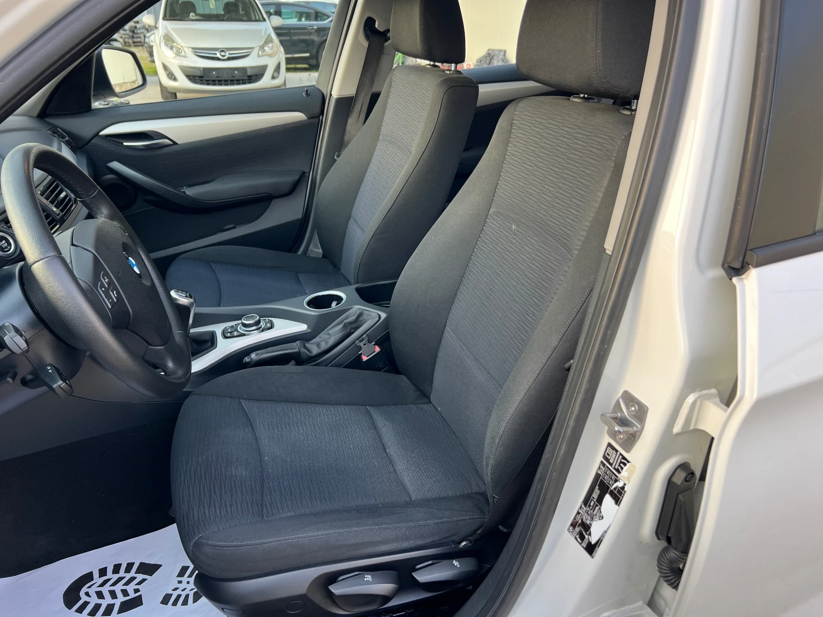 BMW X1 2.0d-116к.с./FACE/ Навигация/Автопилот/Start-stop, снимка 11 - Автомобили и джипове - 53709819