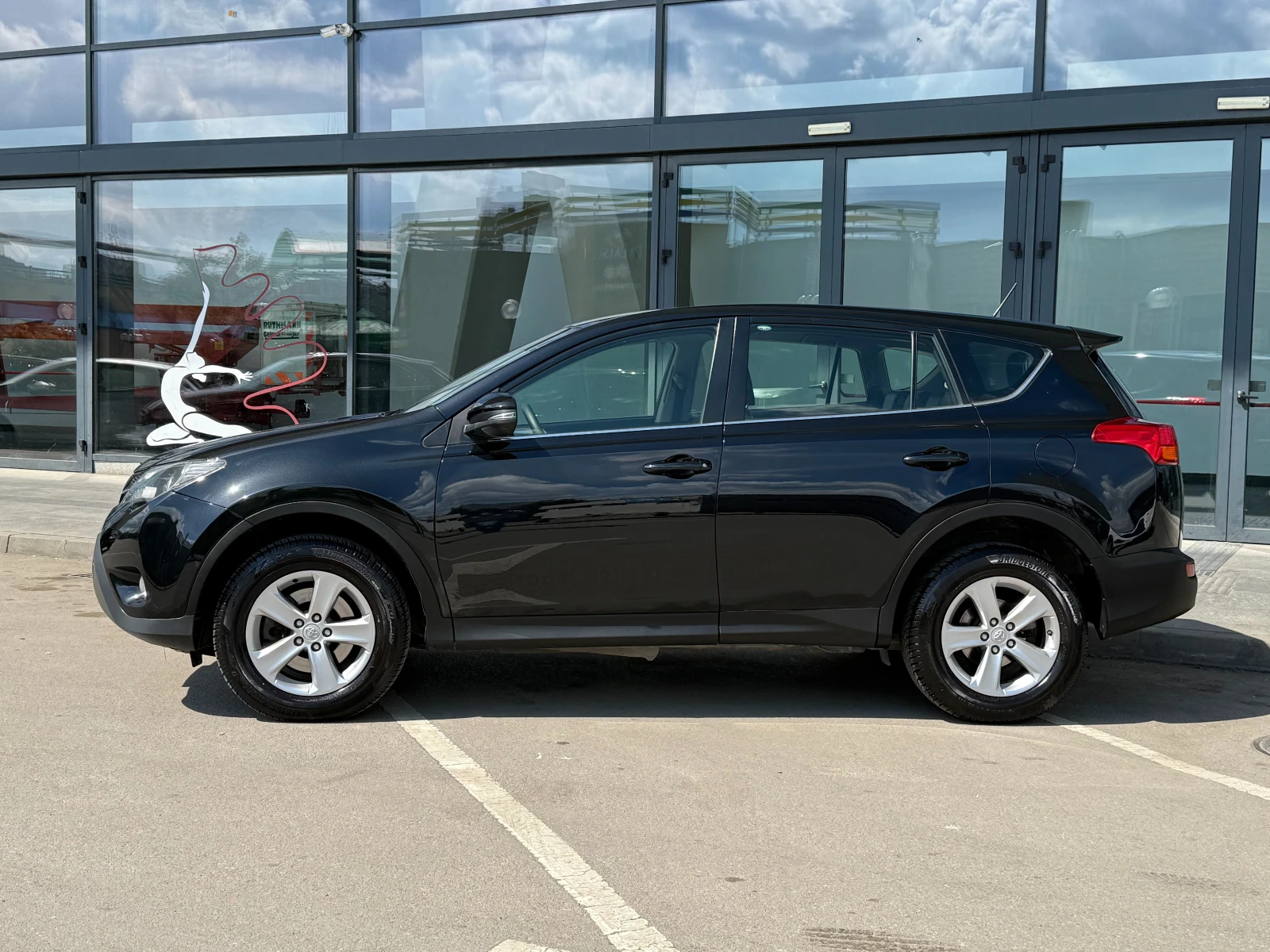 Toyota Rav4 6 МЕСЕЦА ГАРАНЦИЯ/2.0D4D 124к.с. Кожа/Навигация, снимка 2 - Автомобили и джипове - 54627286