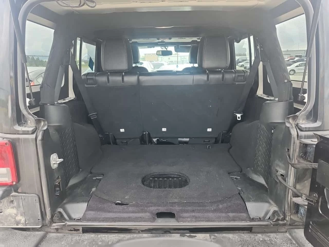 Jeep Wrangler RUBICON/CARFAX/КОЖА/БЛОКАЖИ/2 КЛЮЧА, снимка 14 - Автомобили и джипове - 55750694