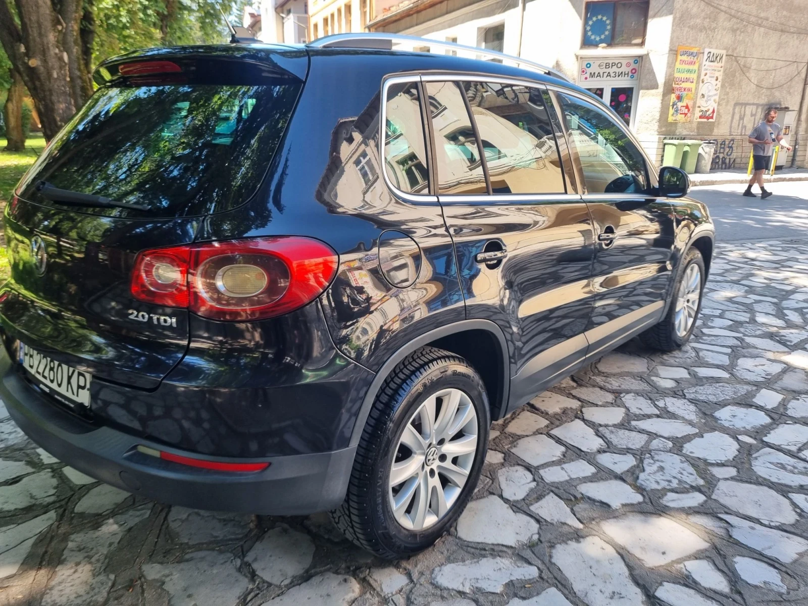 VW Tiguan 2.0/DSG/4x4/ Поръчков , снимка 6 - Автомобили и джипове - 55750887