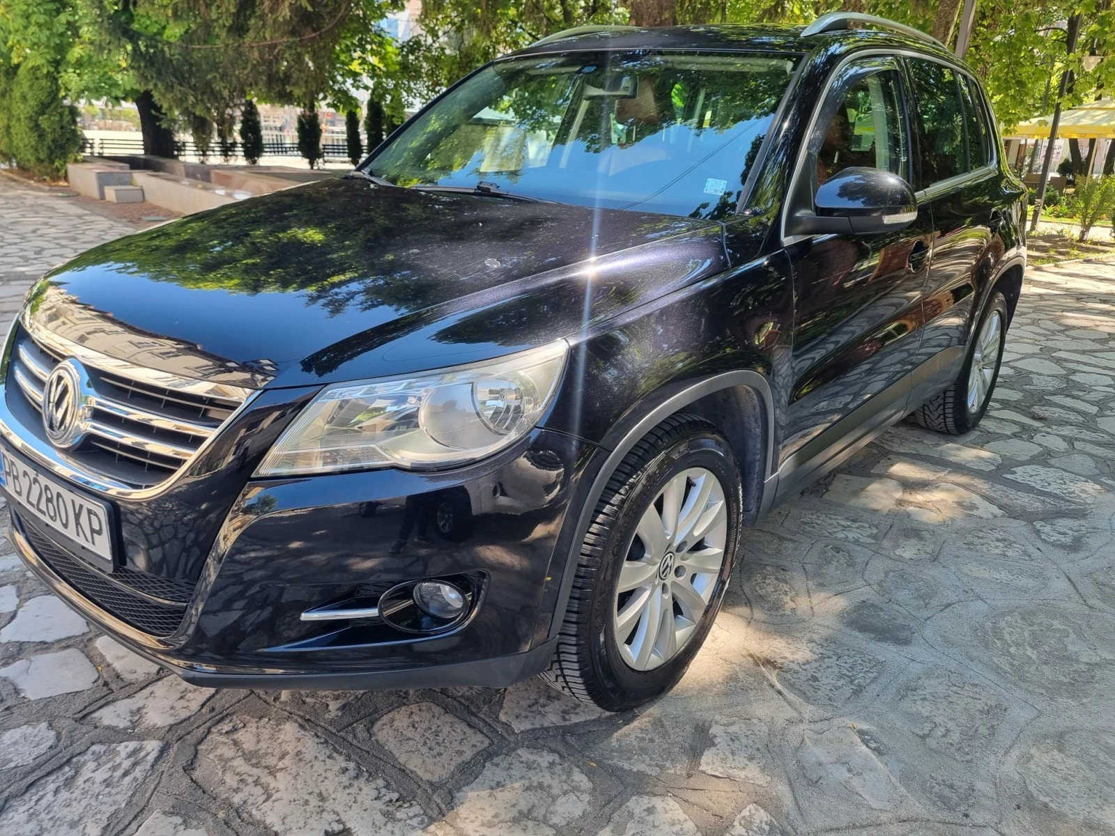 VW Tiguan 2.0/DSG/4x4/ Поръчков , снимка 2 - Автомобили и джипове - 55750887